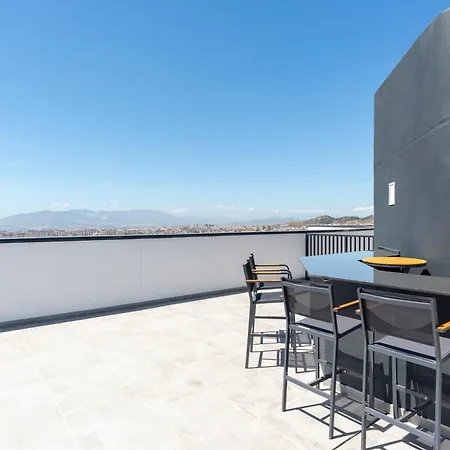 Skyline Rooftop Pool & Coworking By Ele Apartments Malaga Exterior photo