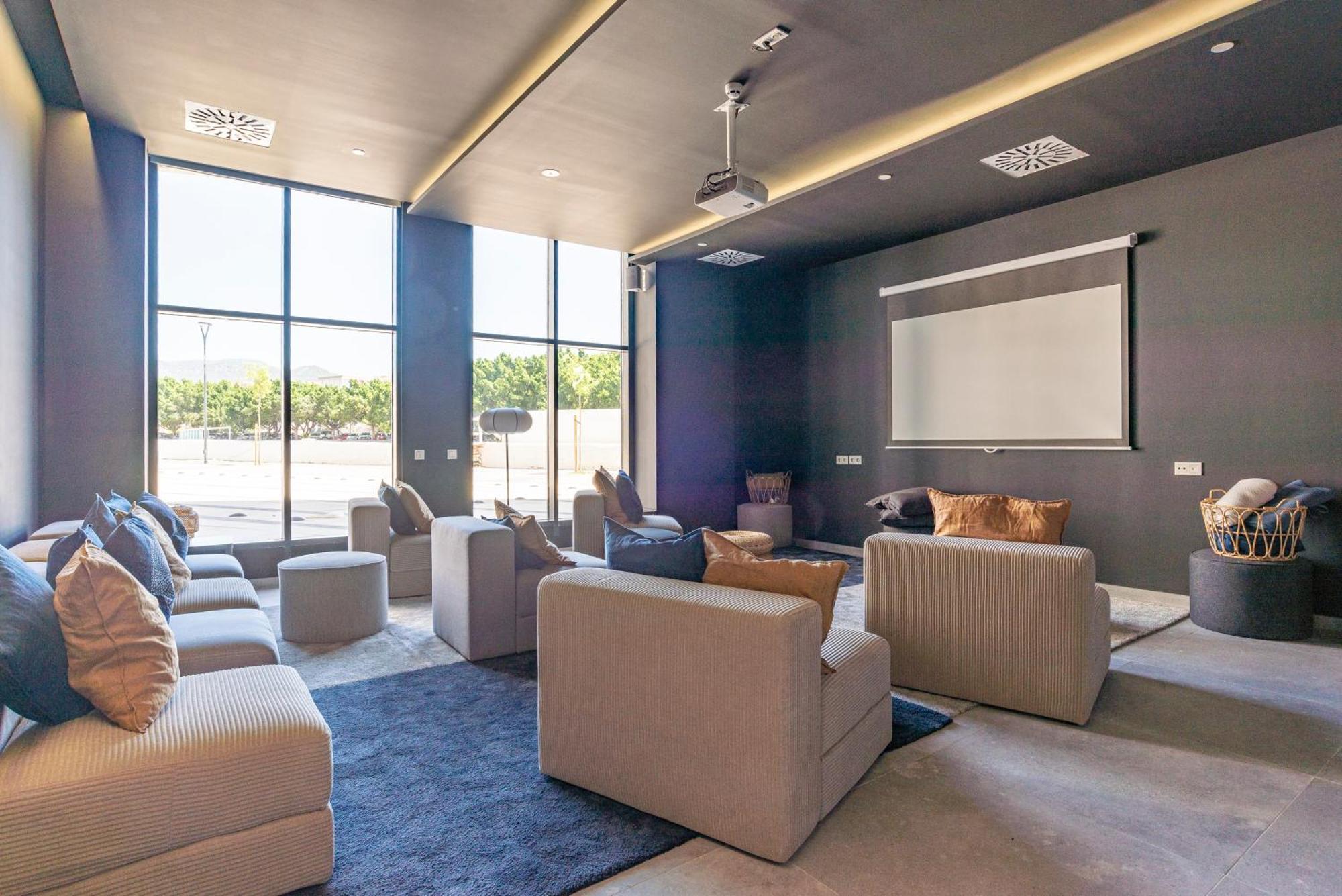 Appartamento Skyline Rooftop Pool & Coworking By Ele