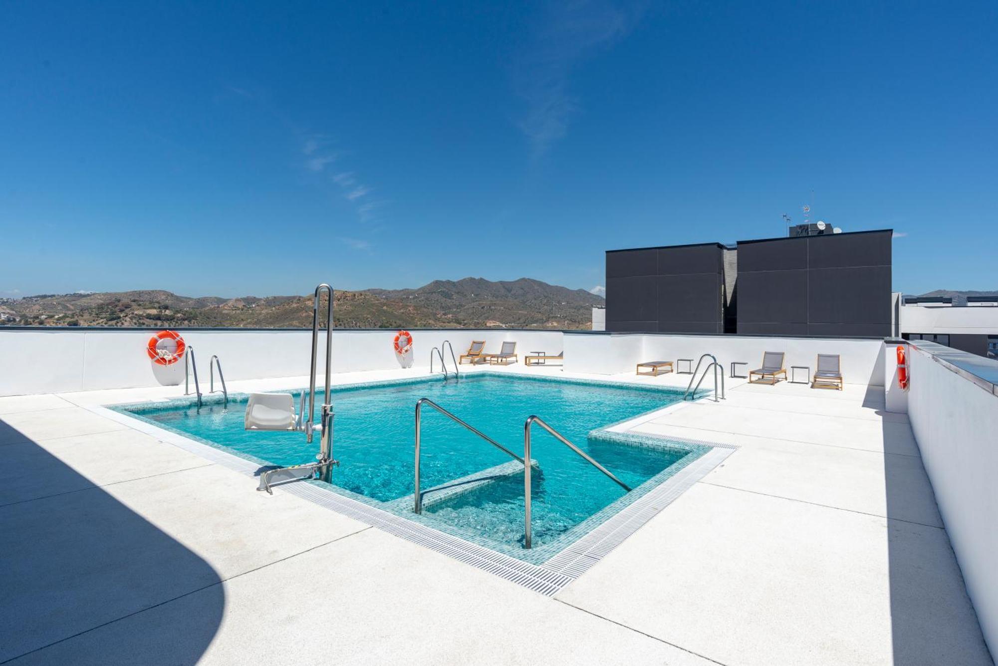 Appartamento Skyline Rooftop Pool & Coworking By Ele