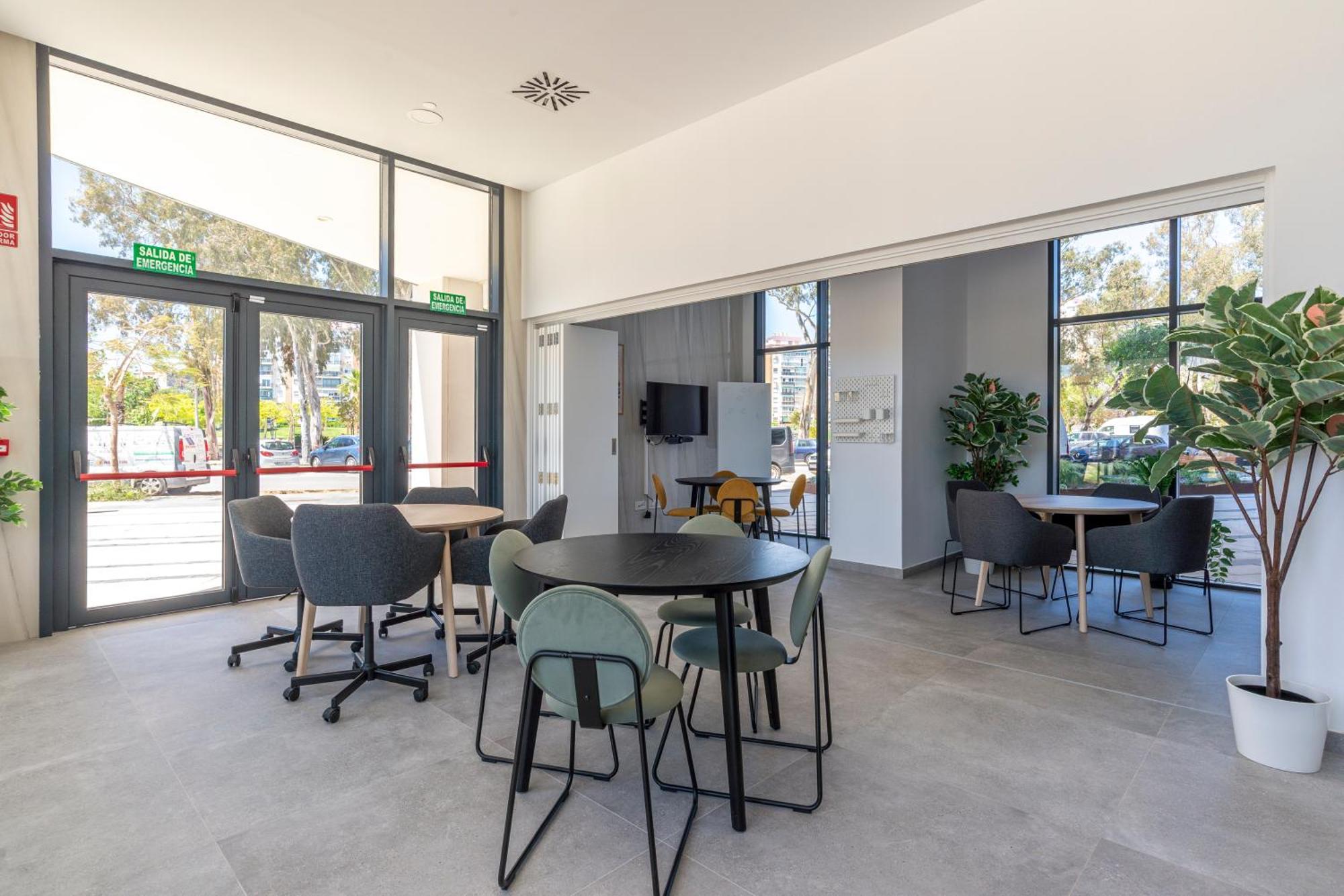 Skyline Rooftop Pool & Coworking By Ele * Malaga